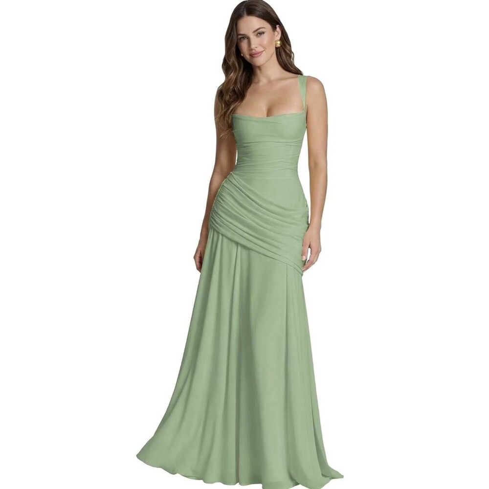 Cap Sleeve Chiffon Long Formal Dress size 2 Green color